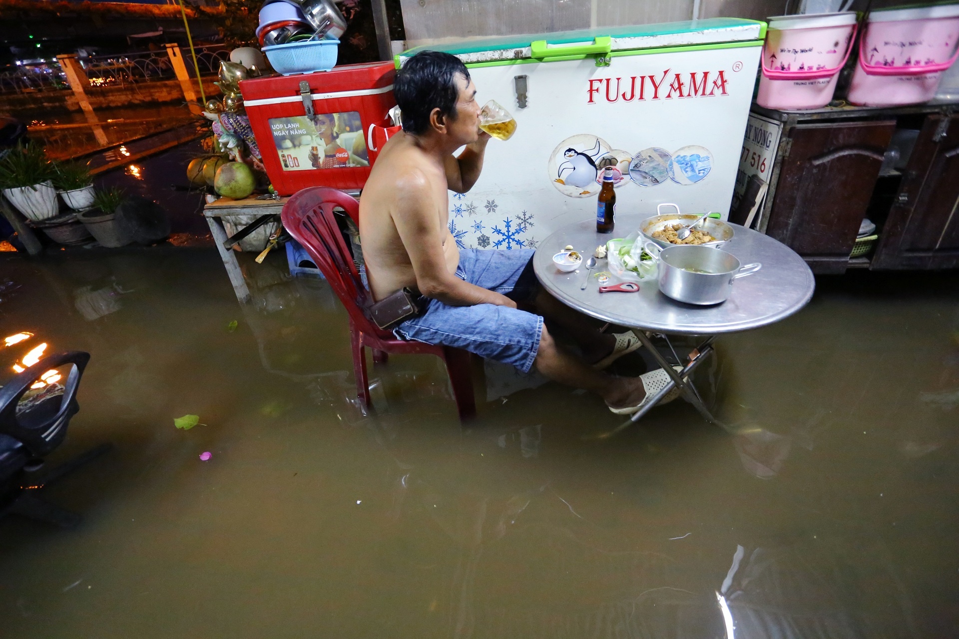 Triều cường lên đỉnh ảnh 5 Trieu cuong len dinh anh 5