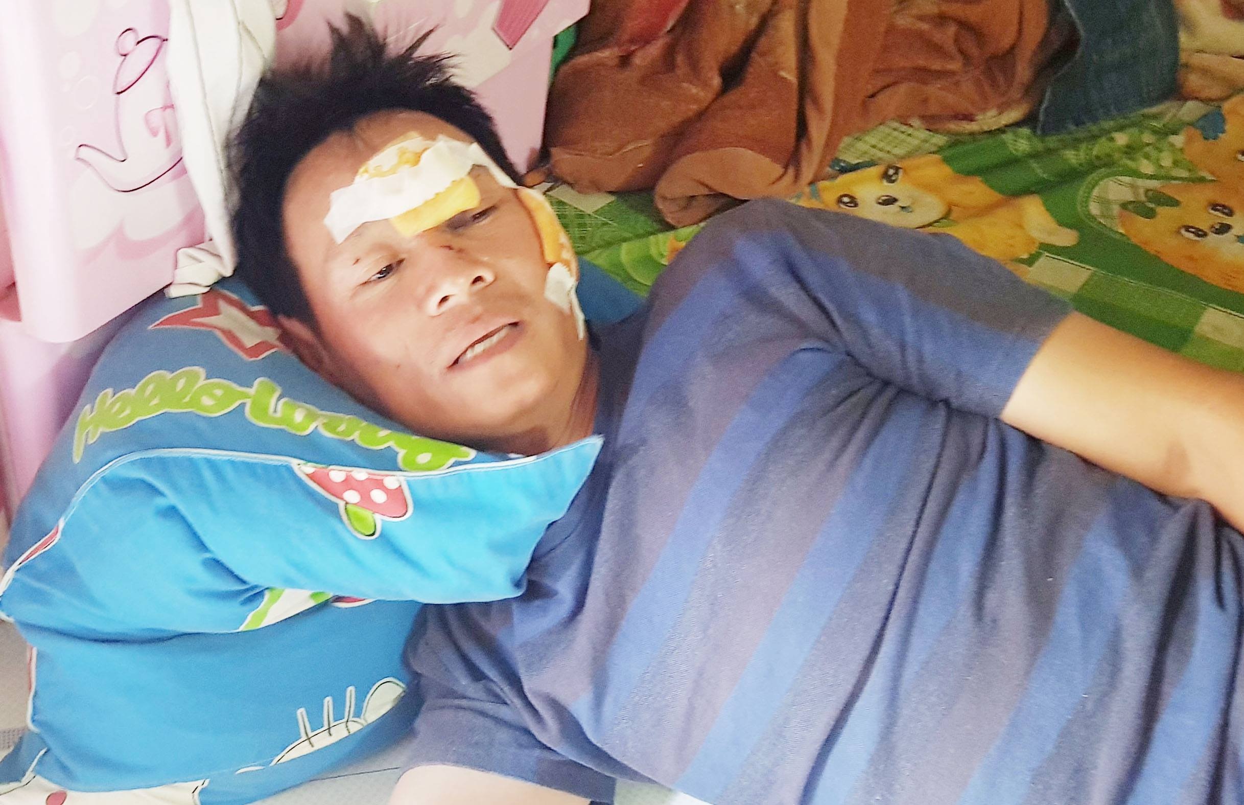 Tai xe ba gac ke luc bi xe bon cho xang tong bay len via he hinh anh