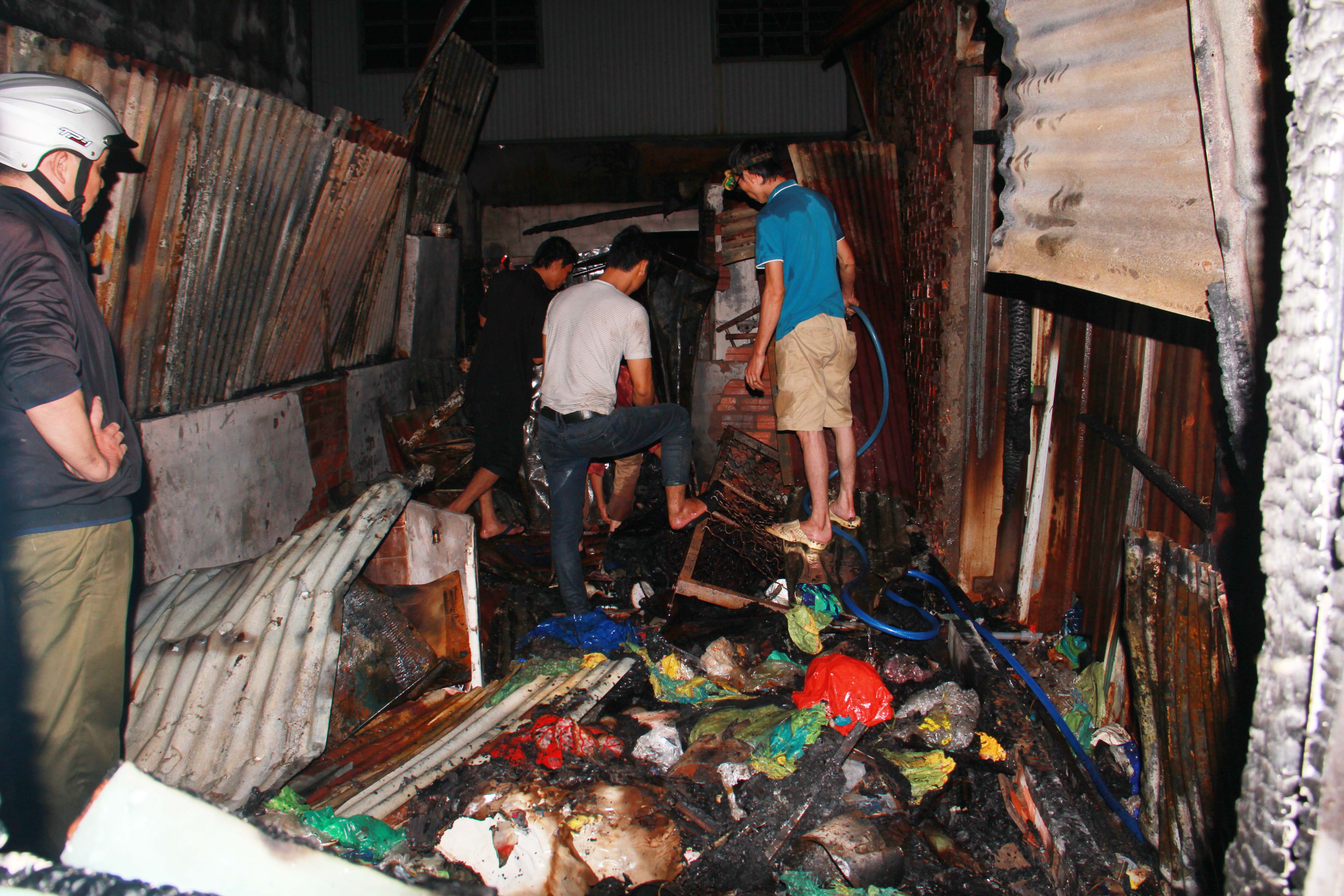 Chay nha o Binh Chanh anh 1