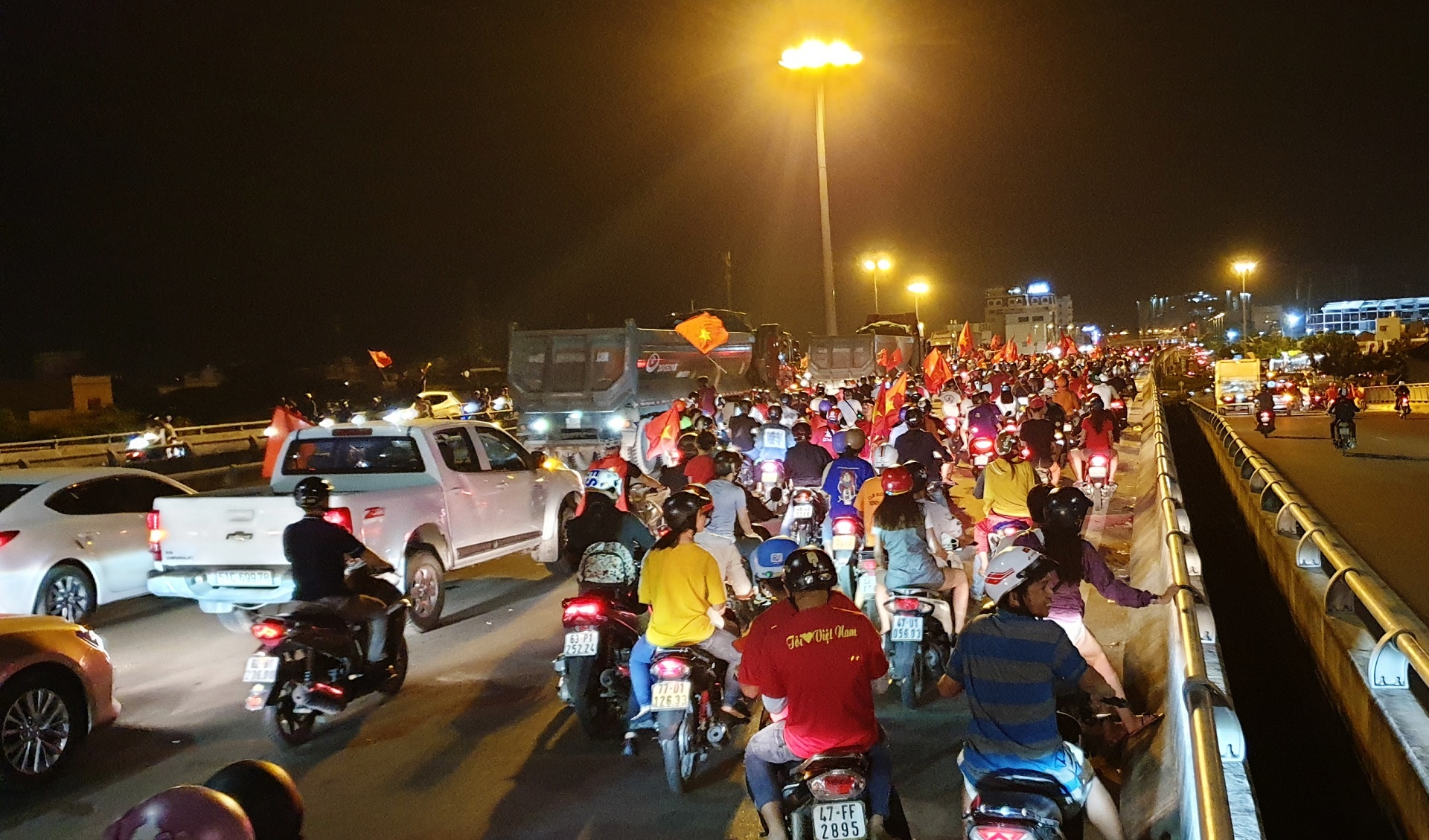 Nguoi Sai Gon di bao anh 3