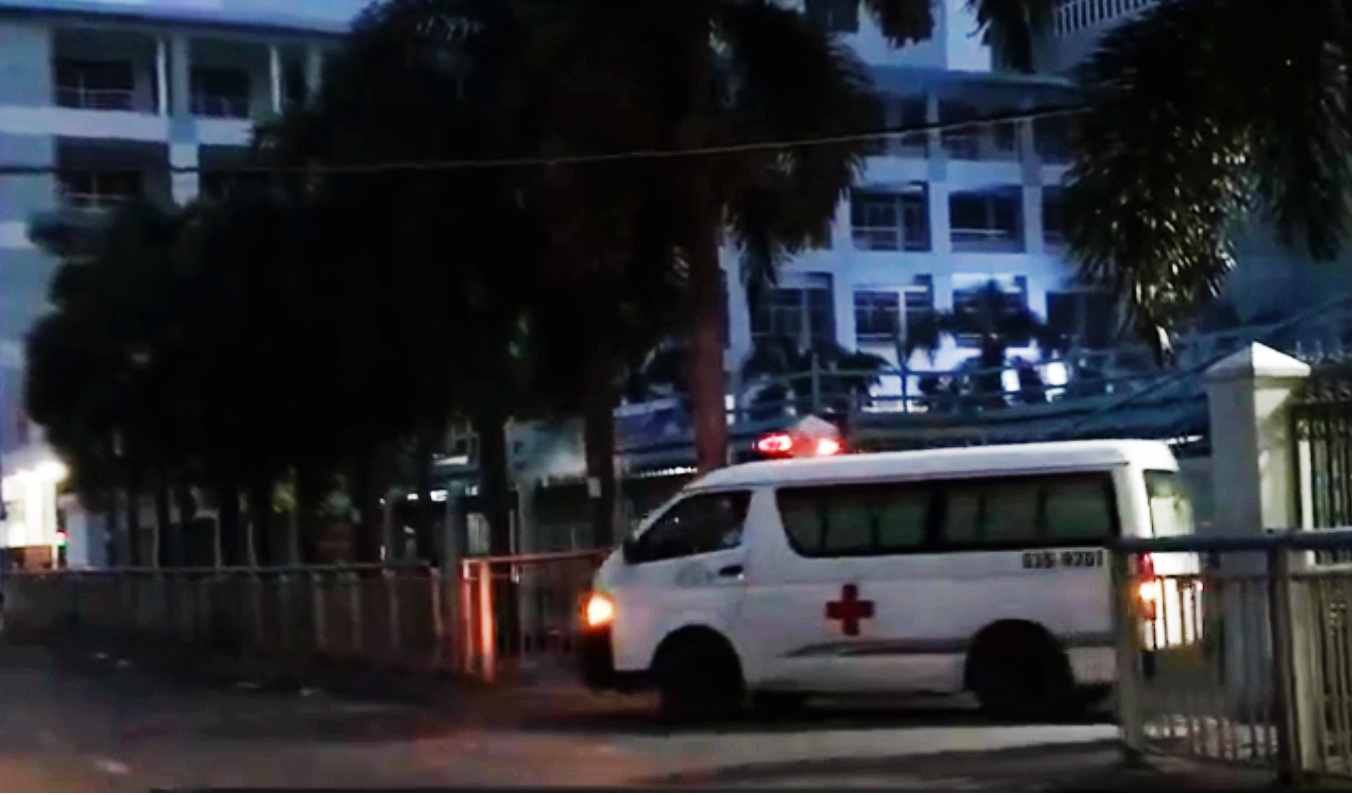 Co gai tu vong khi roi tu lau cao KTX Dai hoc Cong nghiep TP.HCM hinh anh