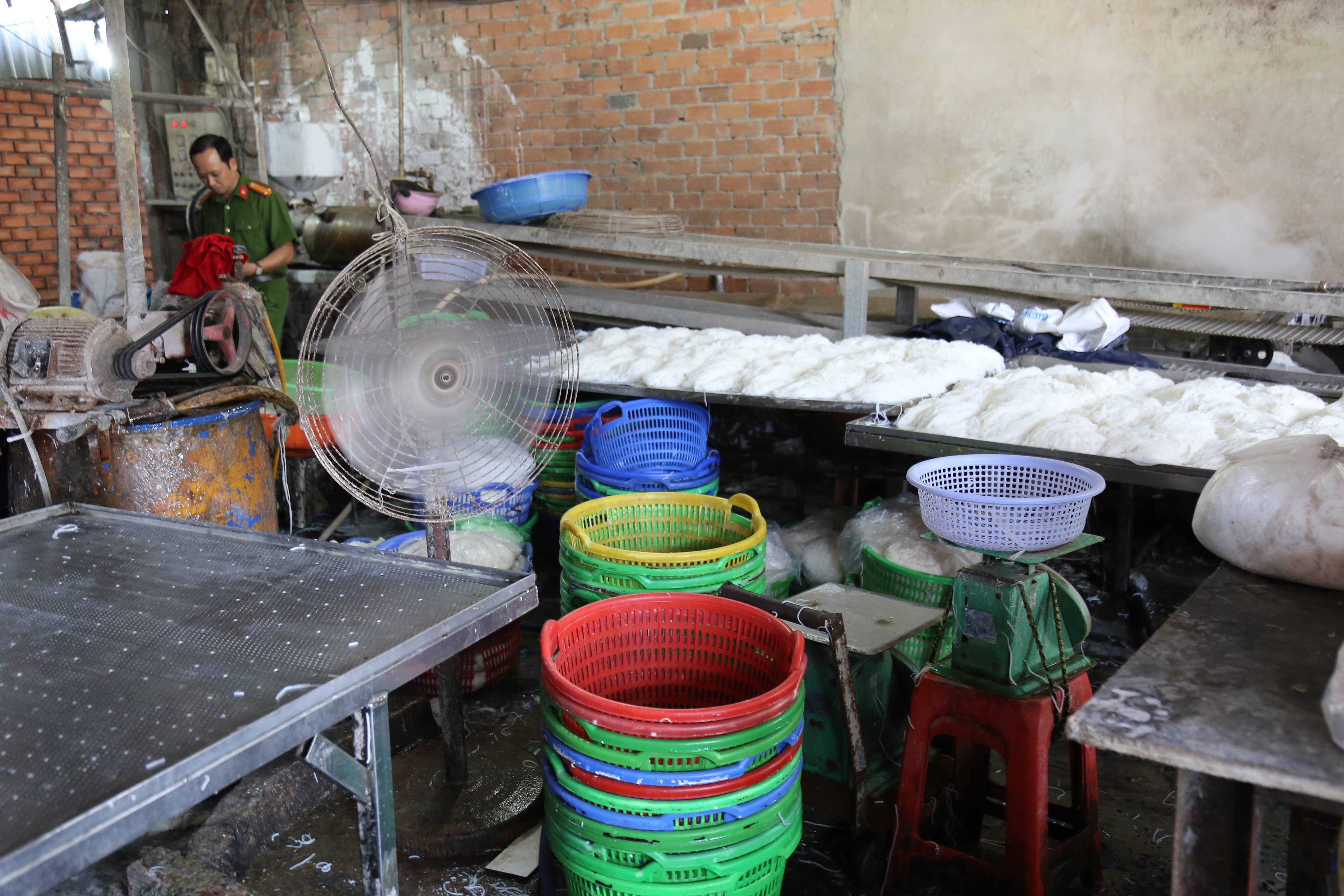 Sản xuất bún bẩn ảnh 2 San xuat bun ban anh 2