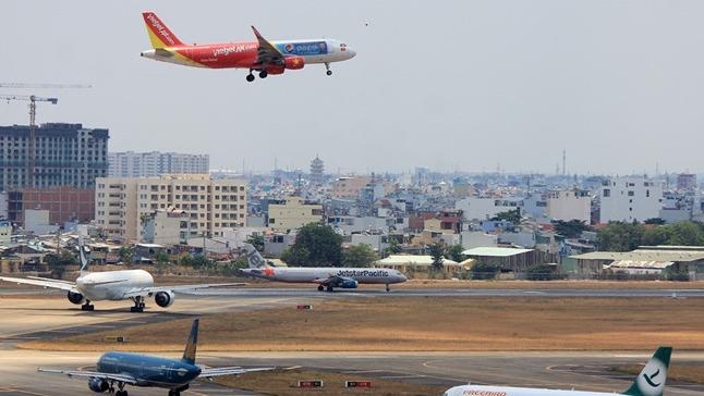 Lap camera chong mat hanh ly hanh khach o san bay Tan Son Nhat hinh anh