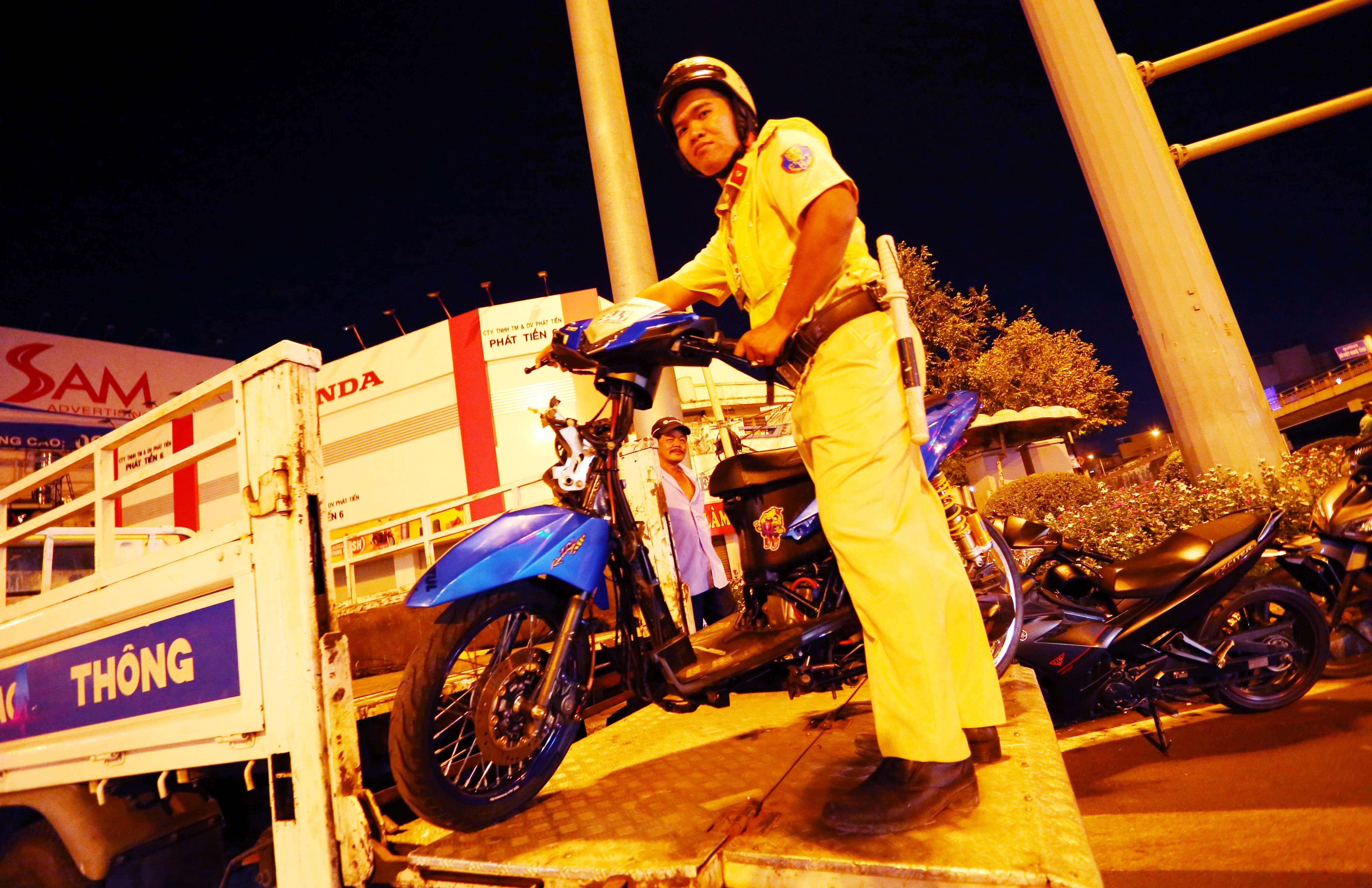 CSGT do nong do con anh 2