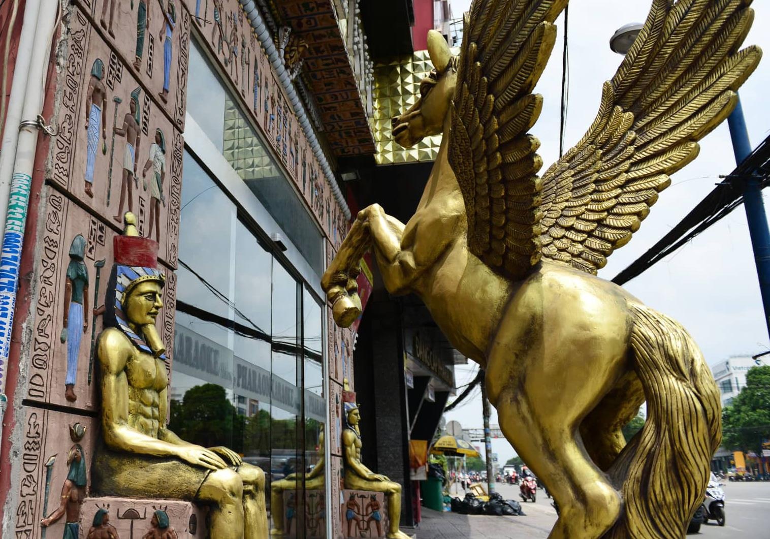 Phuc XO bi bat anh 4