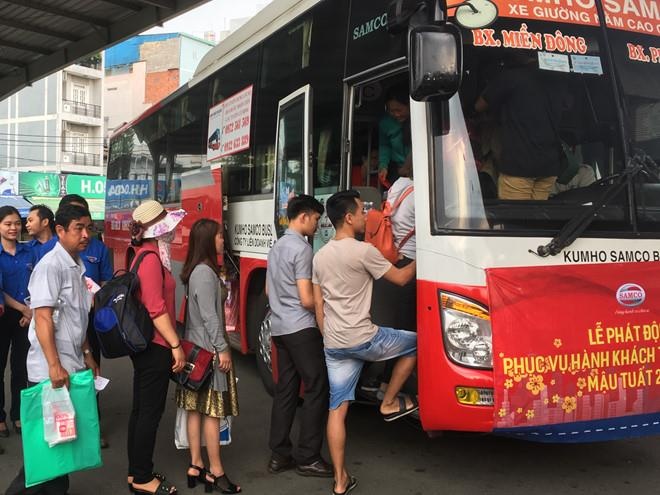 Giao thông dịp lễ ảnh 1 Giao thong dip le anh 1