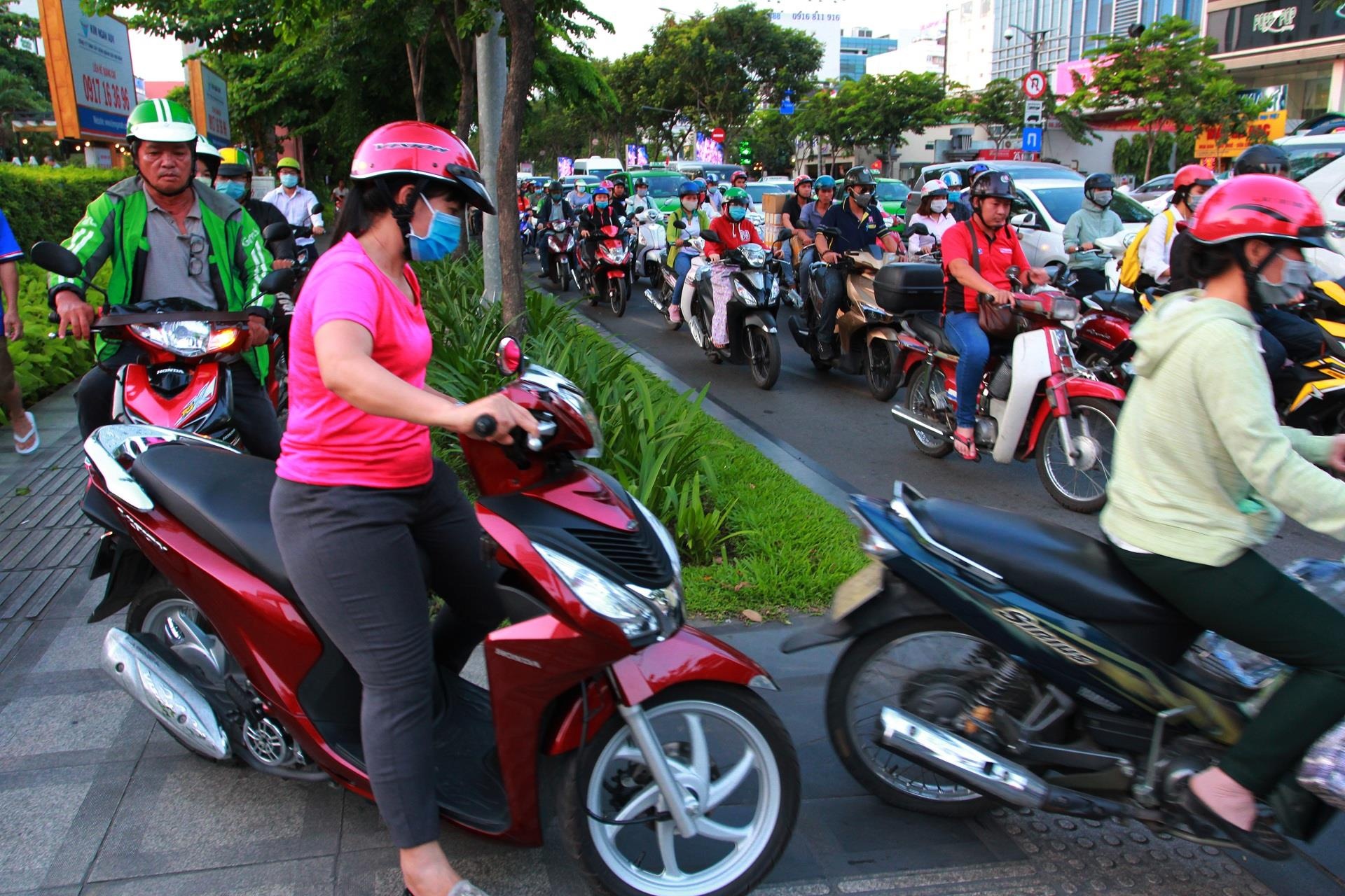 San bay Tan Son Nhat anh 5