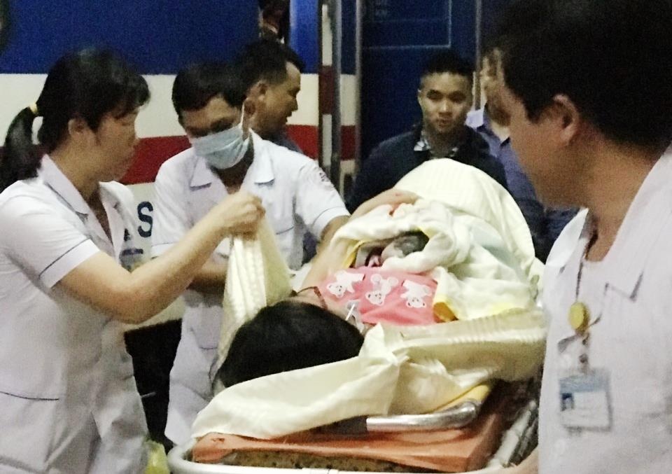 Duong sat Viet Nam anh 1