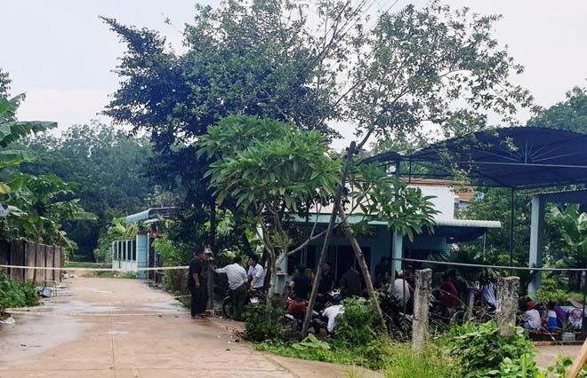 Xac nguoi trong khoi be tong anh 1