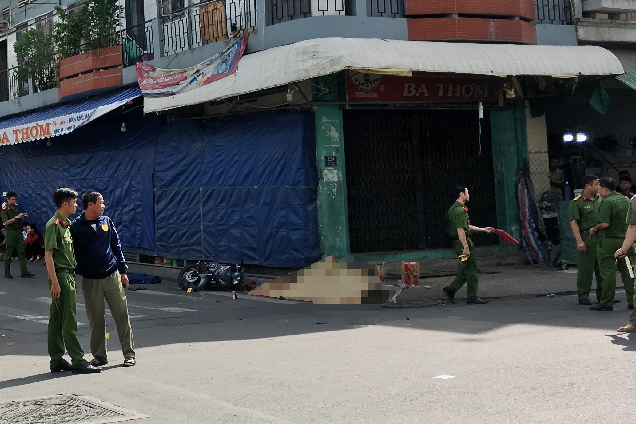 Tài xế taxi Vinasun bỏ chạy sau tai nạn ảnh 1 Tai xe taxi Vinasun bo chay sau tai nan anh 1