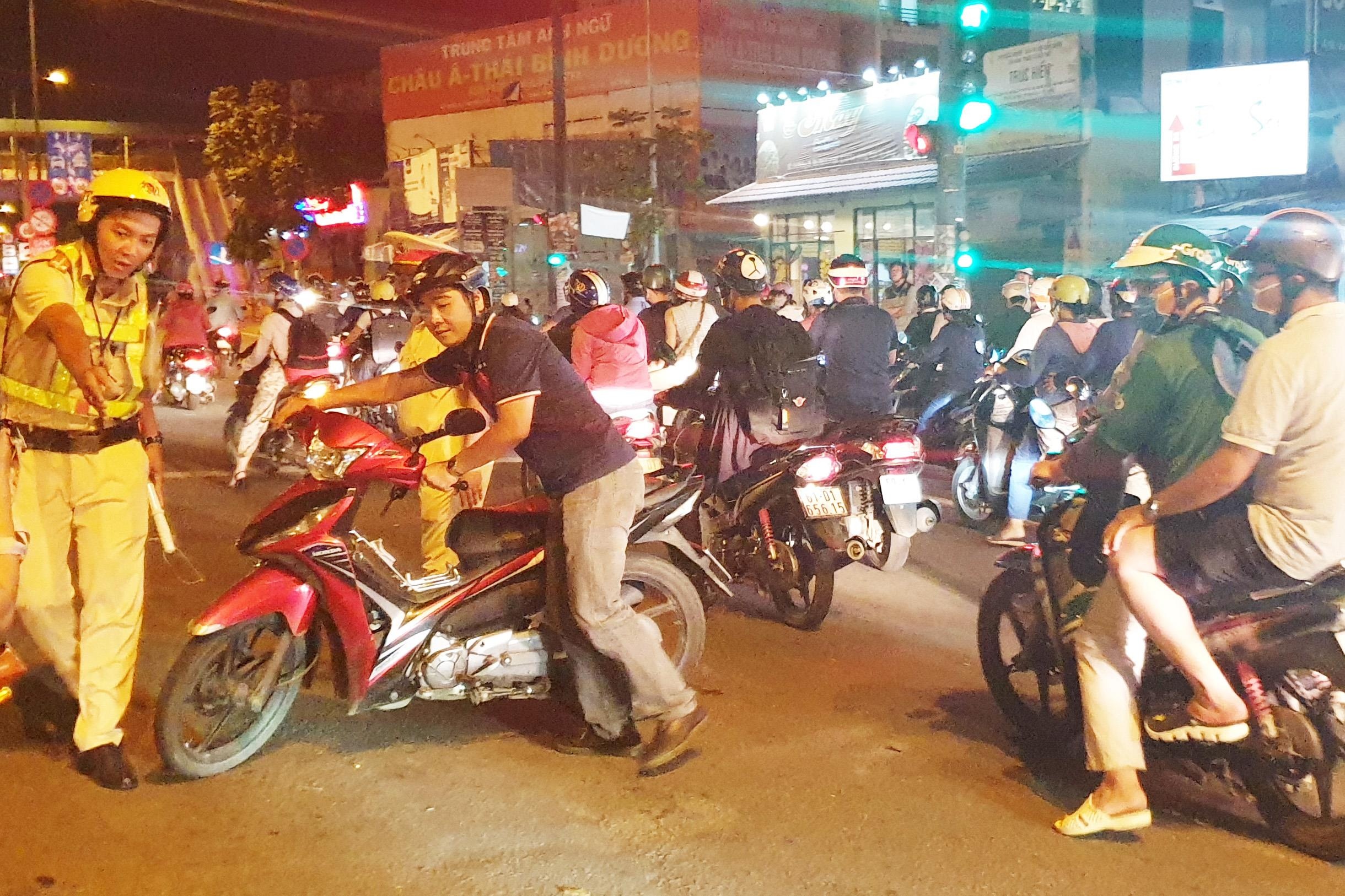 CSGT do nong do con anh 1