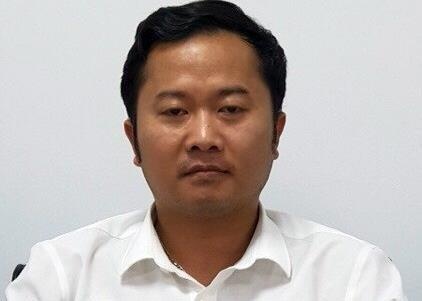 He lo sai pham khien Hieu truong Dai hoc Dong Do bi bat hinh anh