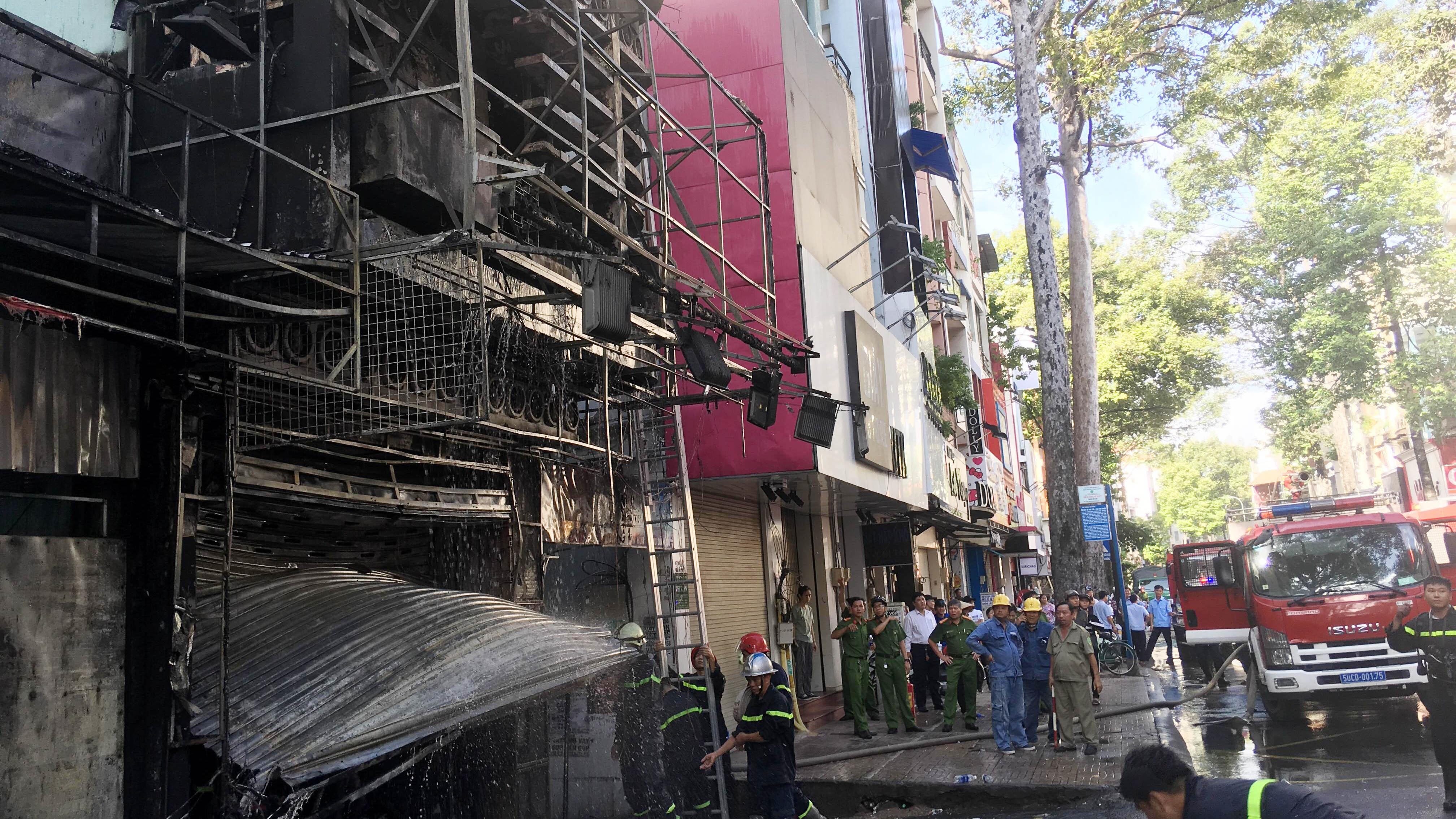 chay nha 4 tang anh 1