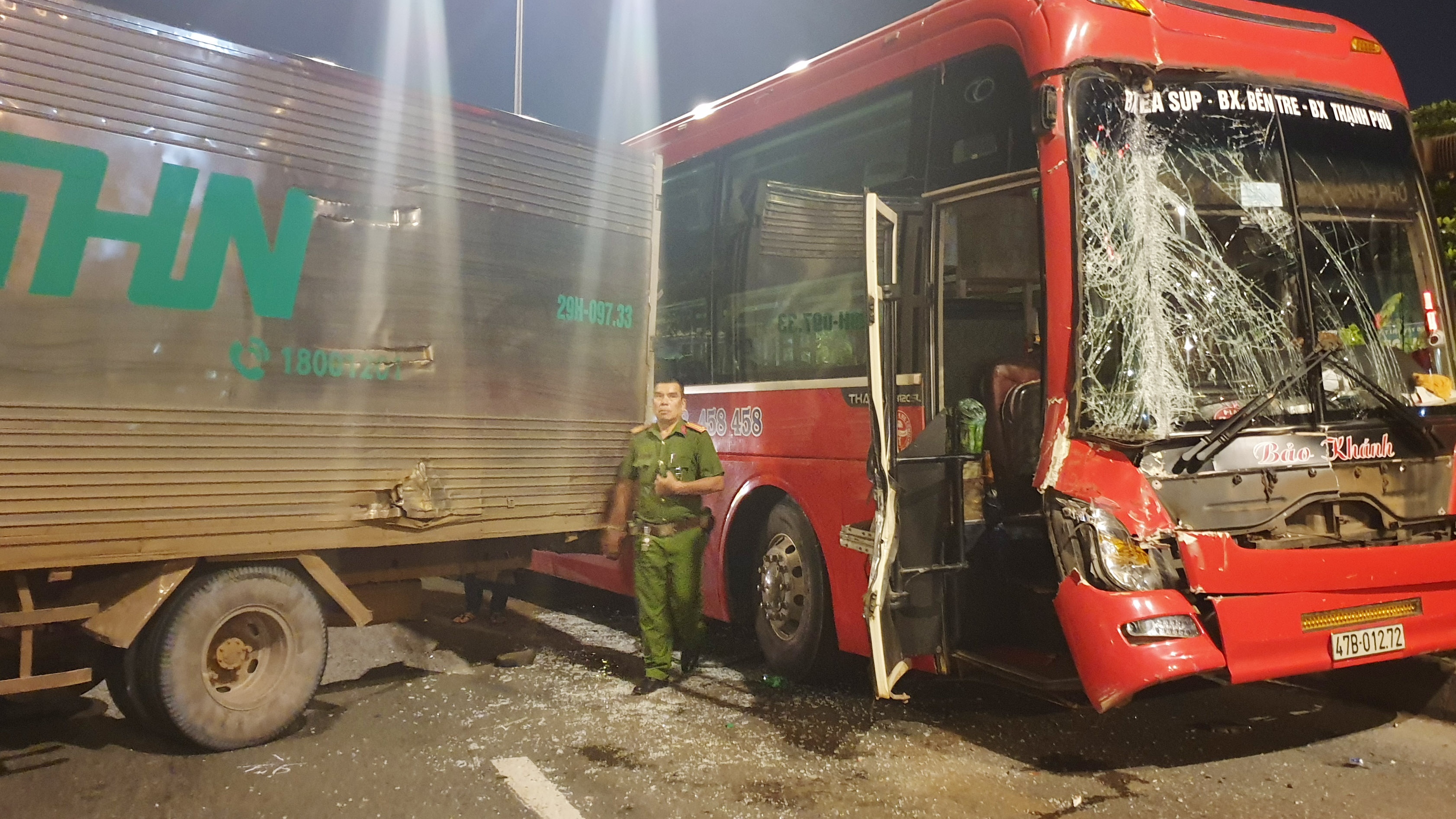 Tai nan lien hoan quoc lo 1 anh 1