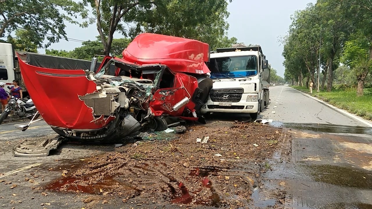 Tai nạn giao thông ảnh 1 Tai nan giao thong anh 1