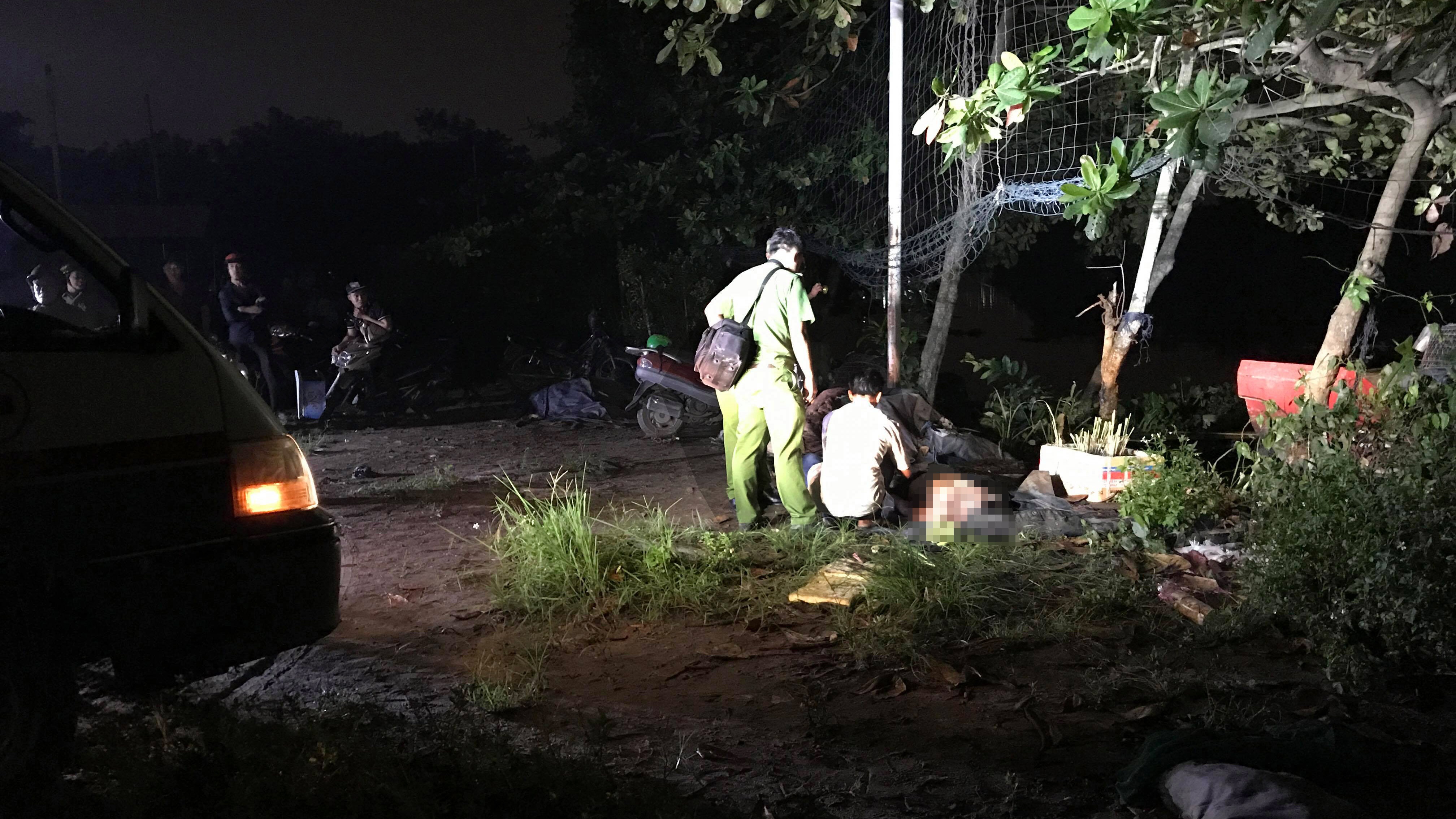 Nhau tren ghe rot song tu vong anh 1