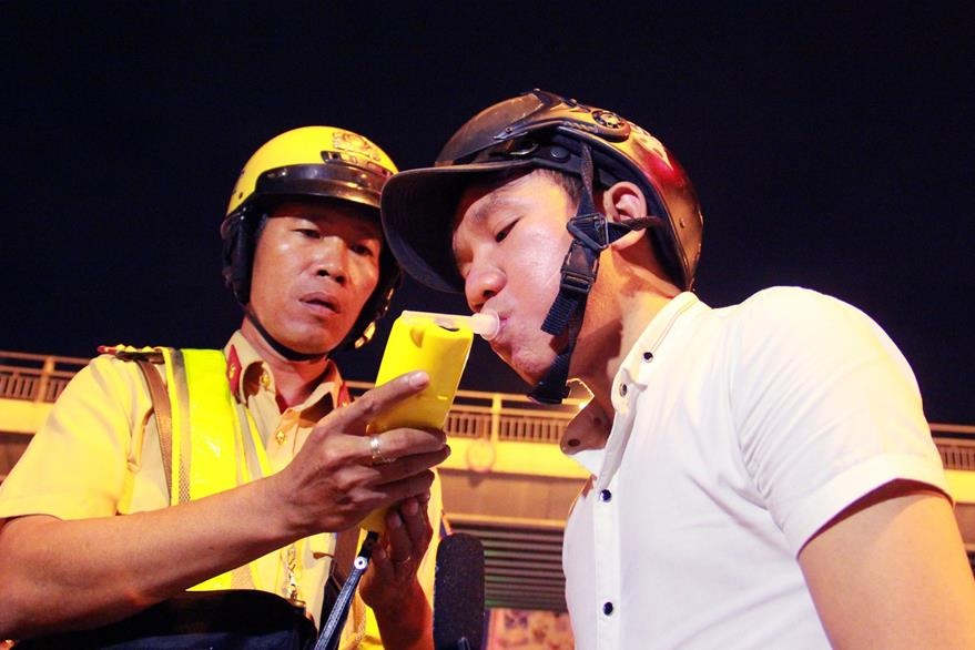 CSGT tong kiem tra tat ca phuong tien giao thong o TP.HCM hinh anh