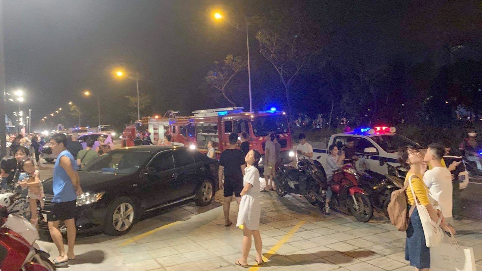 Chay tu dien o chung cu The Park Residence, cu dan so tan trong dem hinh anh