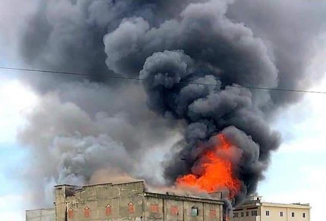 Xuong mut xop o TP.HCM boc chay hinh anh