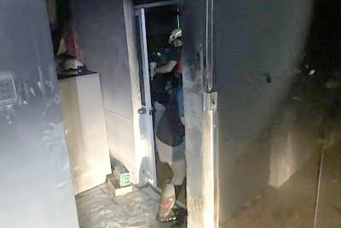 chay nha trong hem anh 1