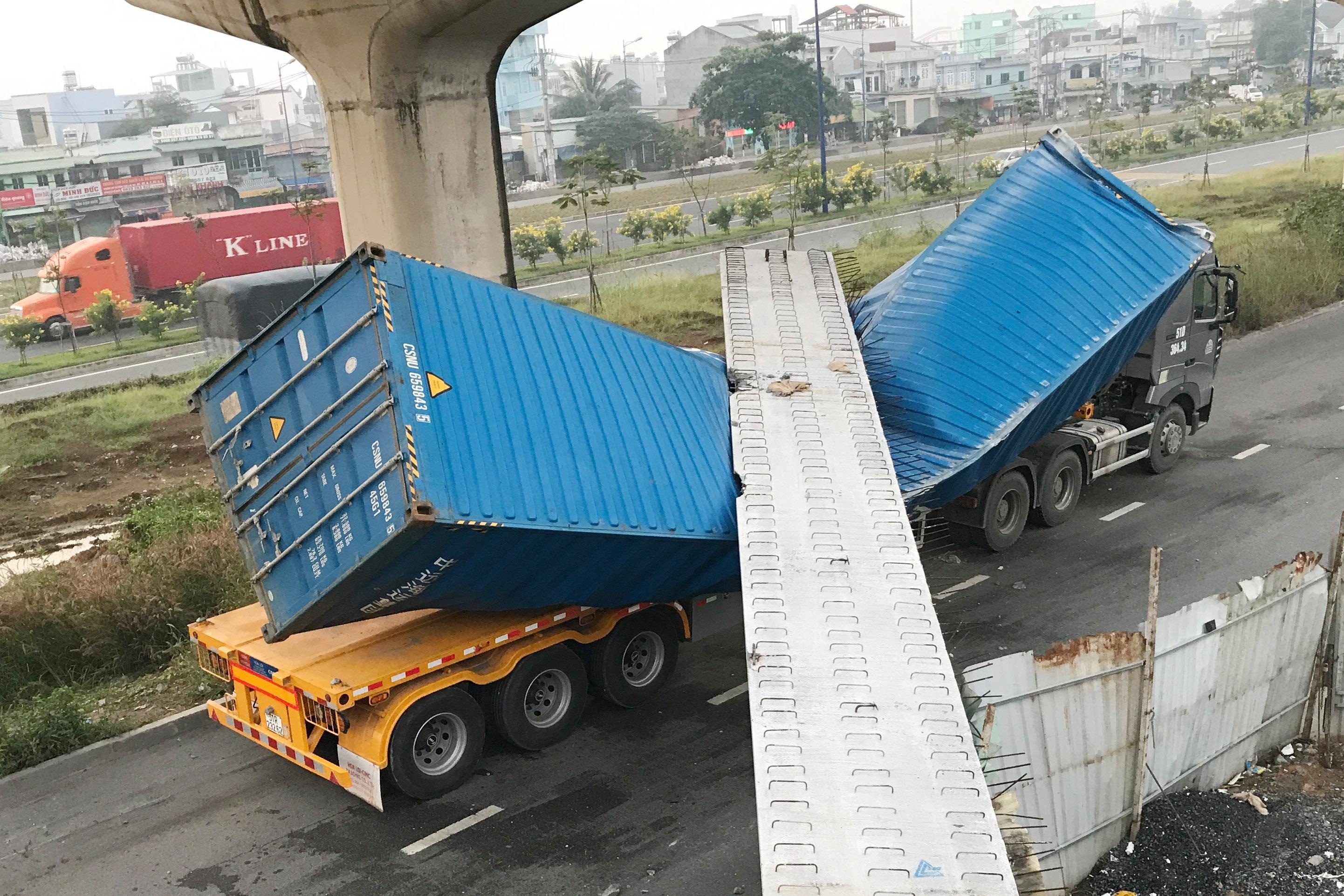 Dam be tong cau bo hanh de bep container o TP.HCM hinh anh