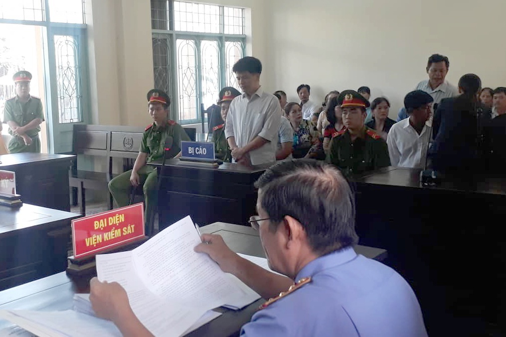 xét xử tài xế container tông chết 4 người ảnh 1 xet xu tai xe container tong chet 4 nguoi anh 1