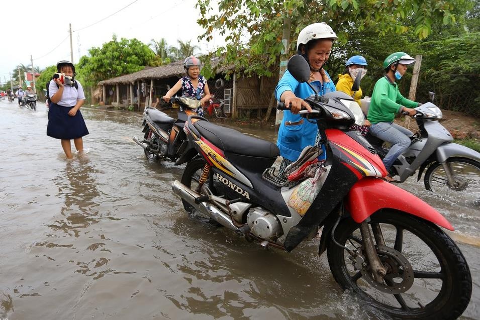 Trieu cuong song Sai Gon dat dinh, nhieu noi co the ngap sau hom nay hinh anh