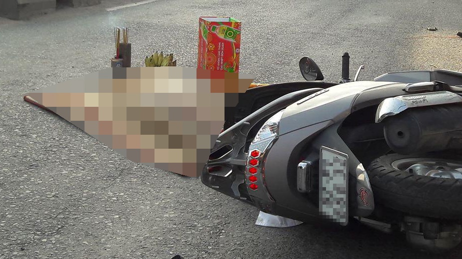 xe khach tong chet nguoi anh 1