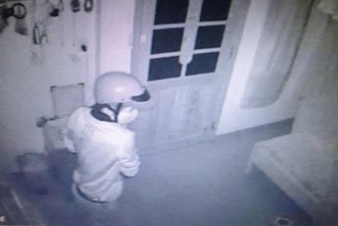 Dot nhap tiem tap hoa trom tien sang Campuchia danh bac hinh anh