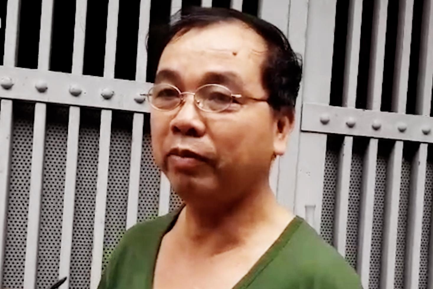 Hang xom ke phut bat luc nhin 3 ba chau chet trong dam chay hinh anh