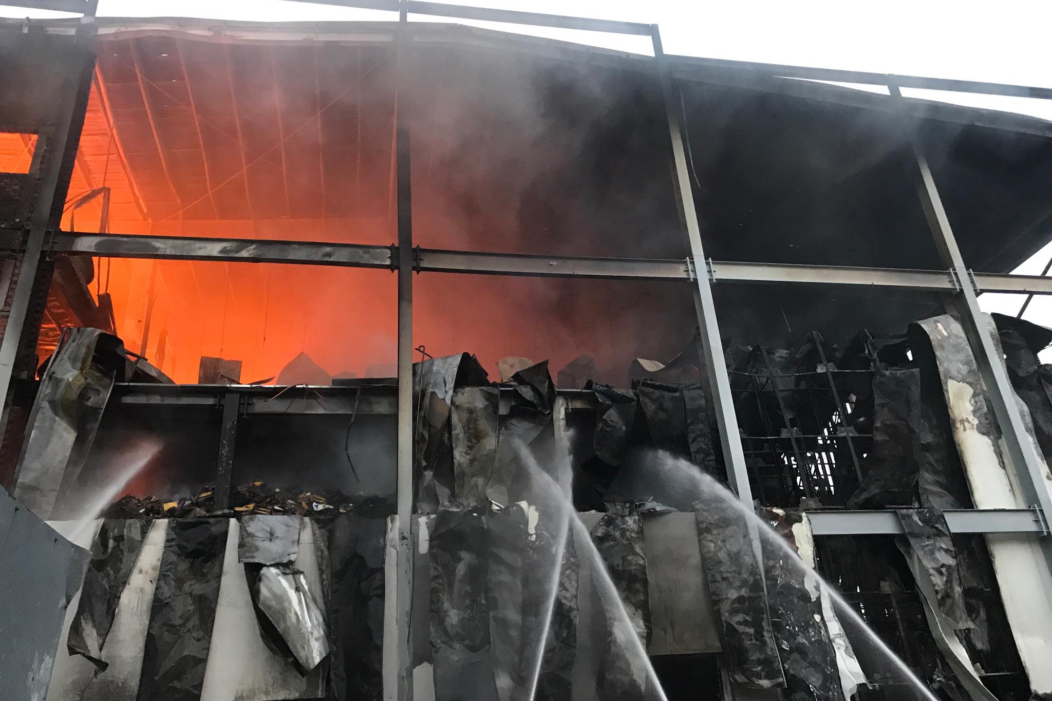 chay cong ty Dai Phat anh 1