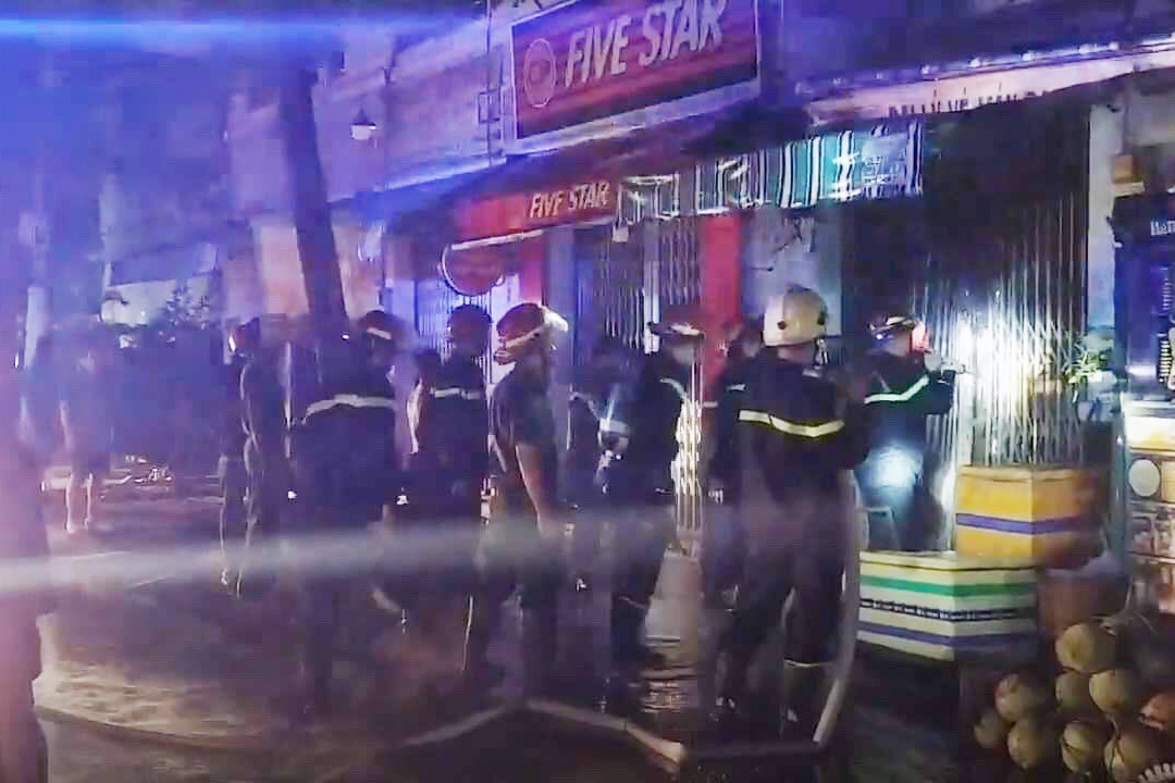 Chay nha 3 nguoi chet anh 1