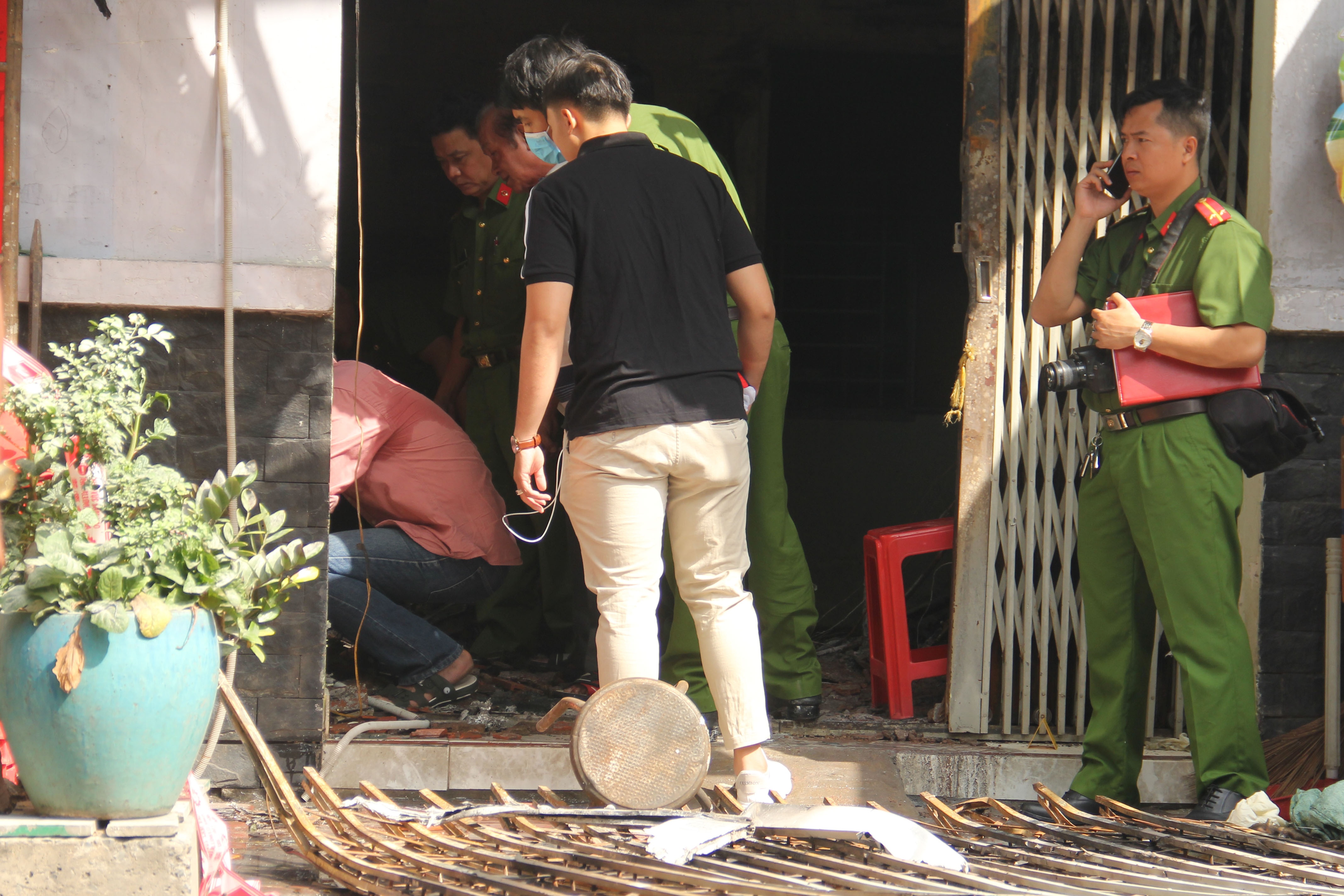 Chay nha 3 nguoi chet anh 2