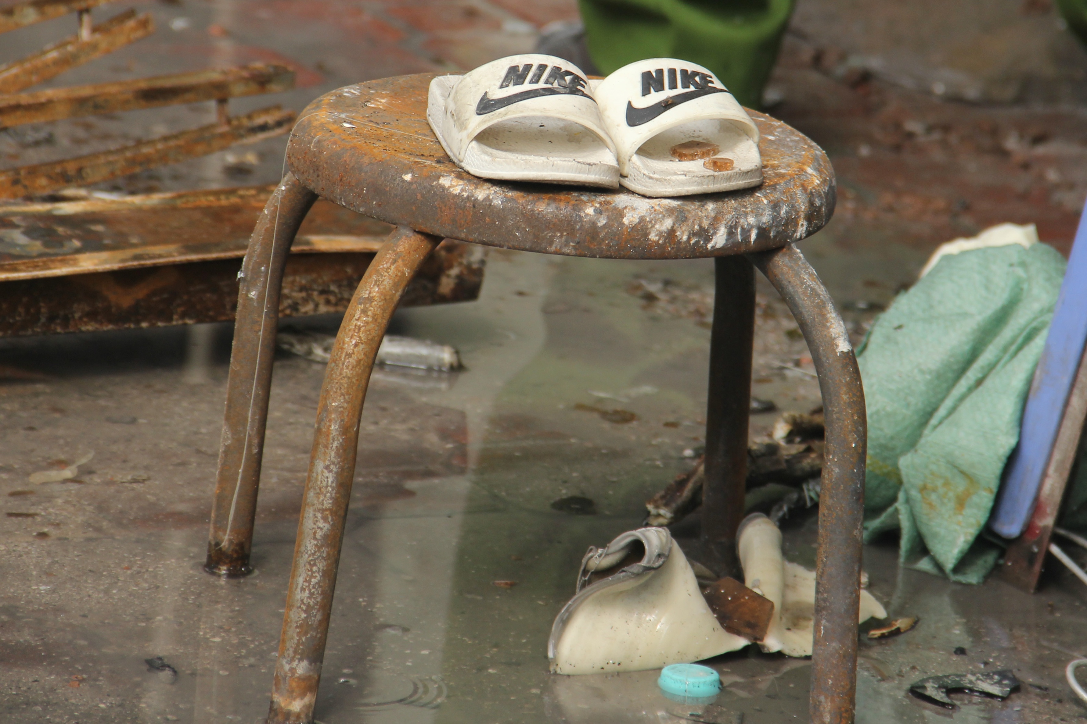 Chay nha 3 nguoi chet anh 6