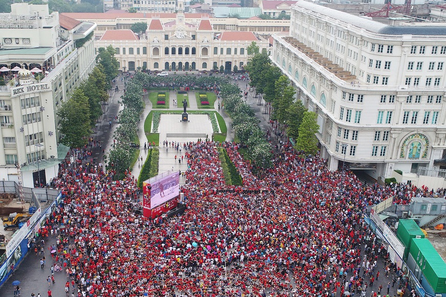 Cam xe o trung tam TP.HCM de don nam moi 2020 hinh anh