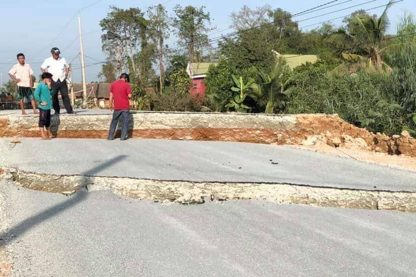 duong sut lun o Long An anh 1