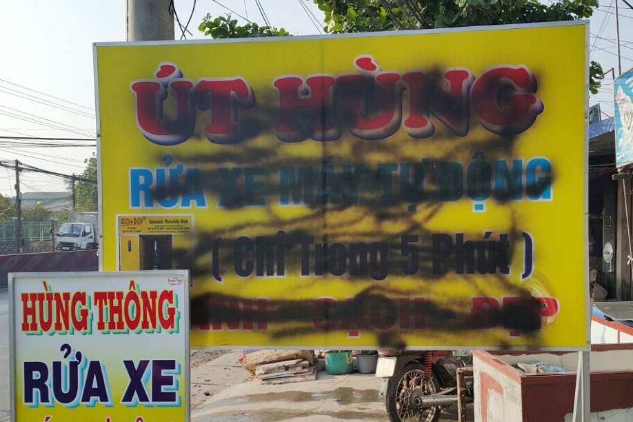 nem chat ban vao nha anh 1