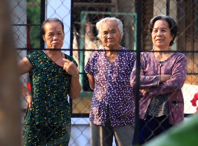 Nguoi dan Cu Chi lo lang khi nghi can ban chet 5 nguoi chua bi bat hinh anh