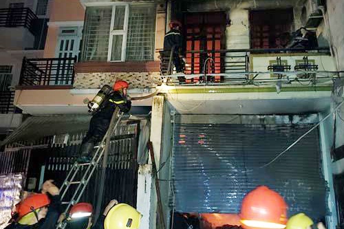 Chay nha trong dem o TP.HCM anh 1