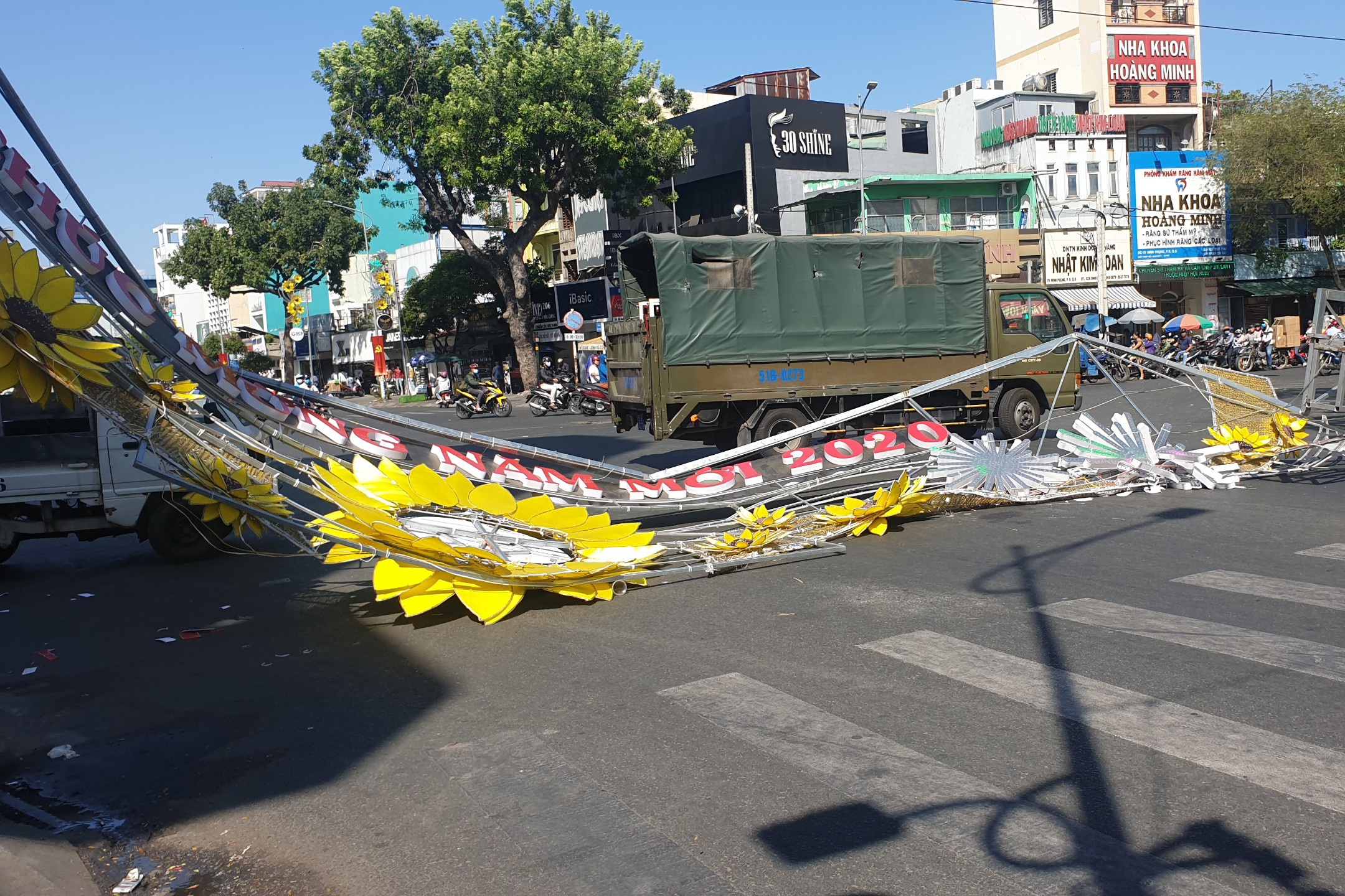 cong chao do sap anh 1