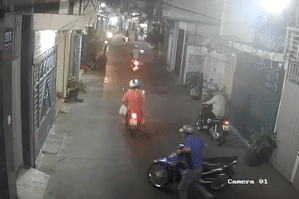 Trom be khoa xe may trong 10 giay o TP.HCM hinh anh