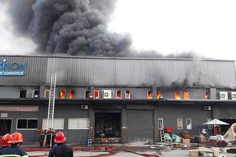 Chay kho hang cua Tiki gan san bay Tan Son Nhat hinh anh