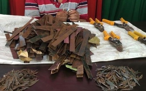 Bat qua tang chu tiem sua xe rai dinh tren quoc lo 51 hinh anh