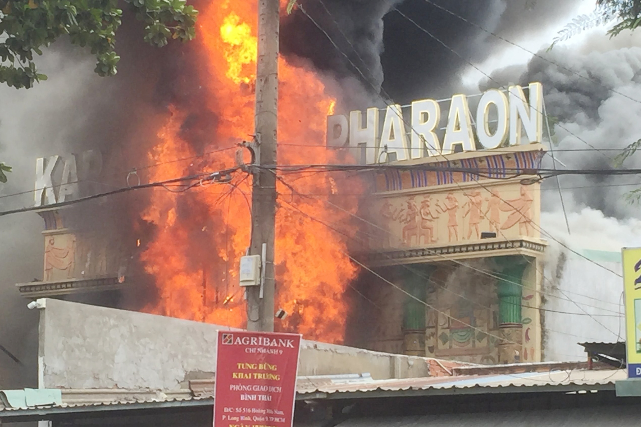 chay quan karaoke anh 1