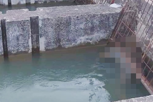 xac chet duoi kenh anh 1