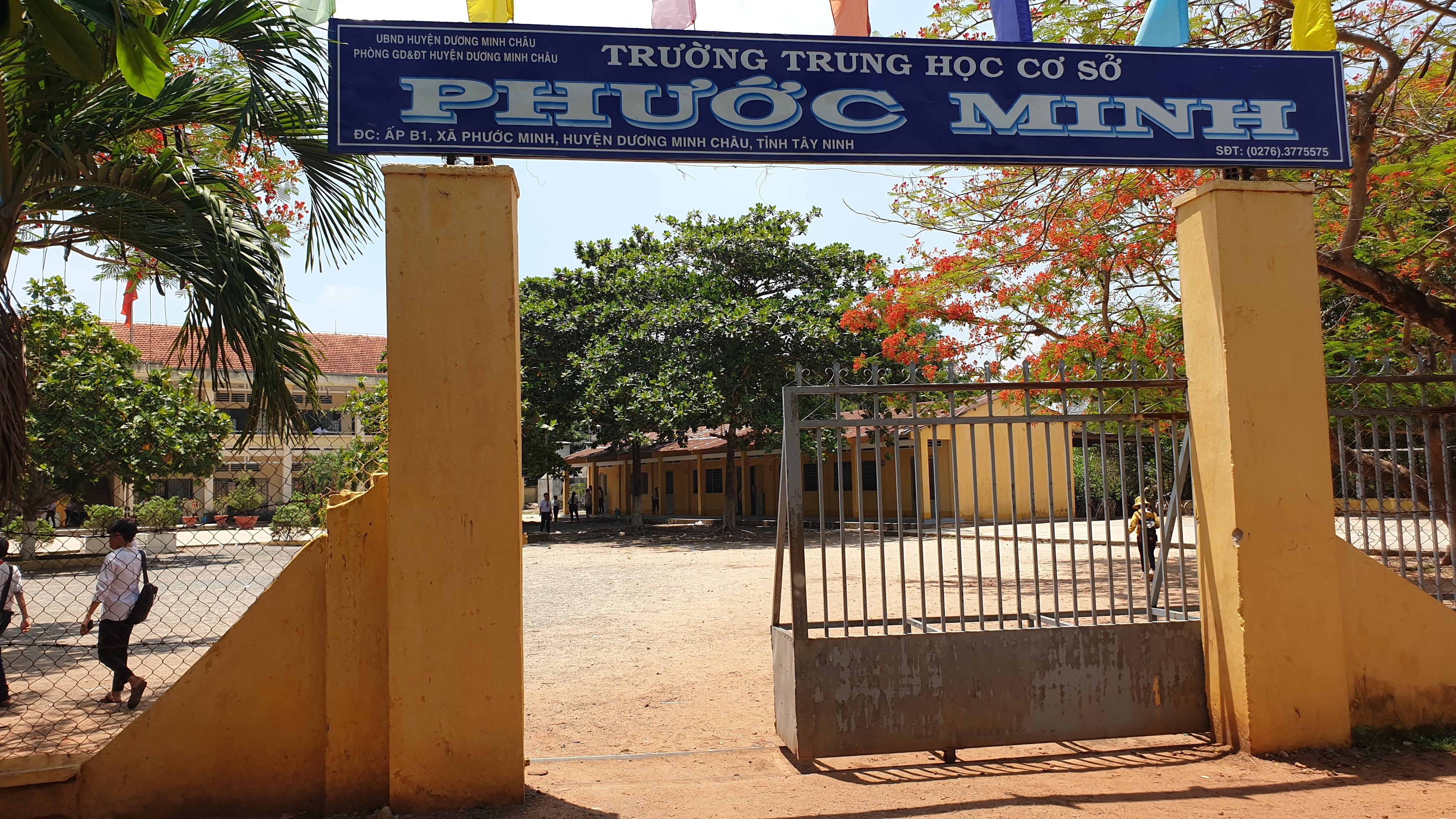 Tam giu thay giao dam o 4 nam sinh o Tay Ninh hinh anh