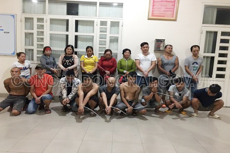 bắt nhóm đánh bạc ảnh 1 bat nhom danh bac anh 1