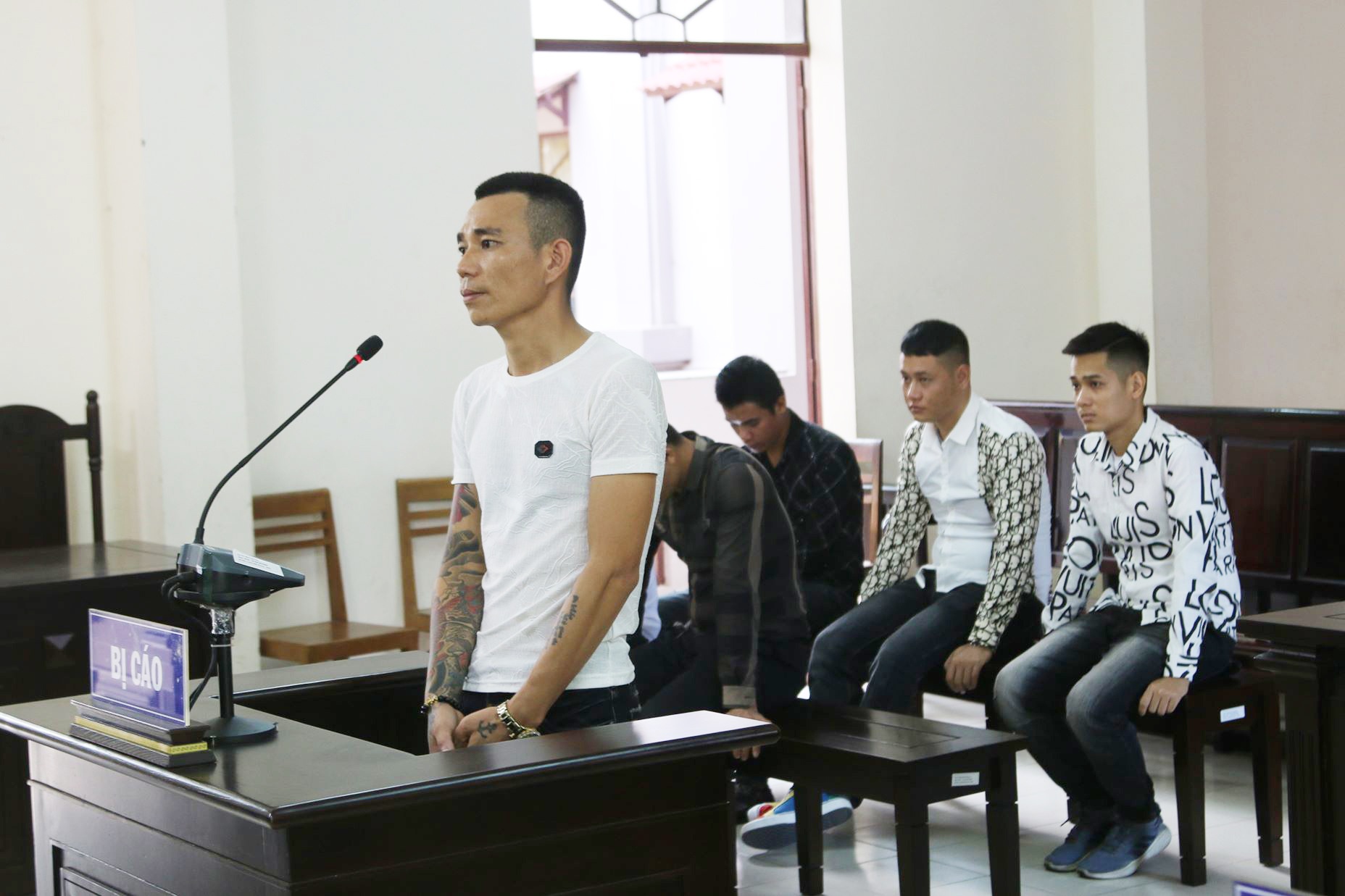 cho vay nang lai anh 1