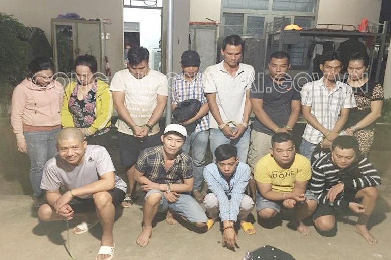bắt nhóm đánh bạc ảnh 1 bat nhom danh bac anh 1