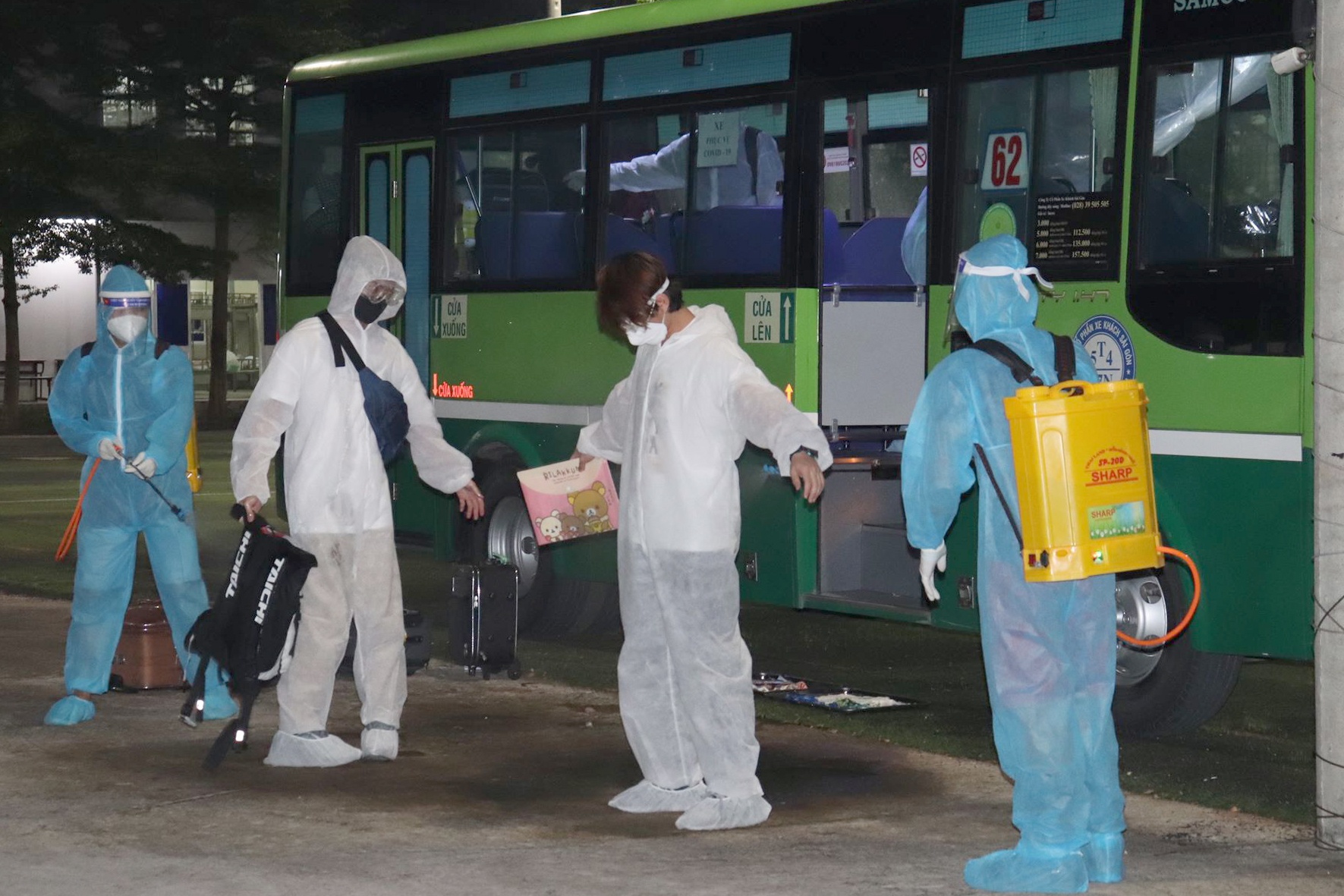 tron cach ly dich benh anh 1